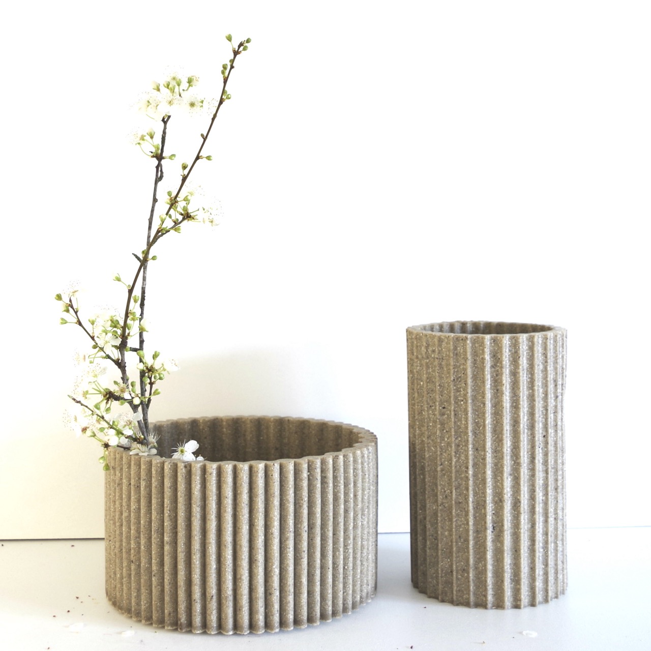 Double vase Vaseas en coquilles d'huîtres recyclés – Image 2